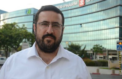 Moshe Friedman in Hertzliya